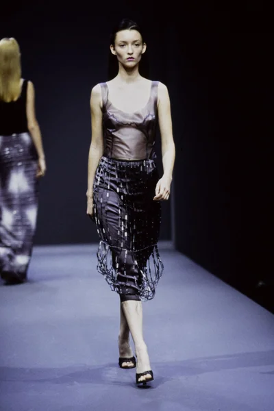 Look 60